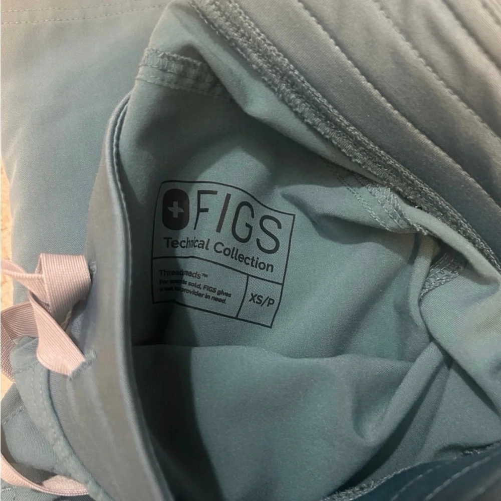 Figs two piece